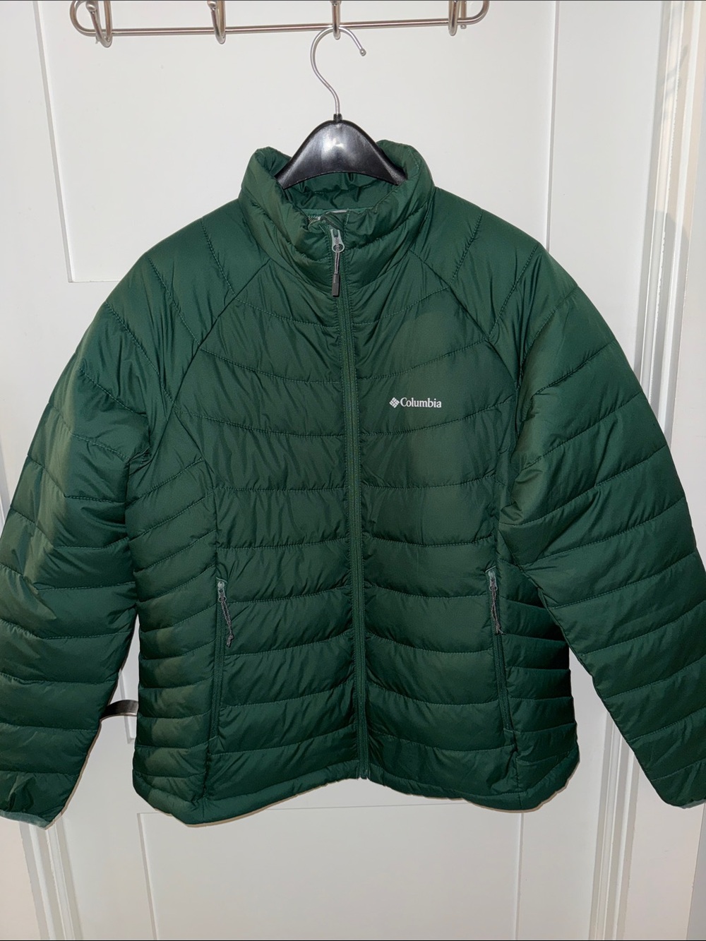 Columbia Women’s Powder Lite II Insulated Jacket in Rainforest XL. LIKE NEW